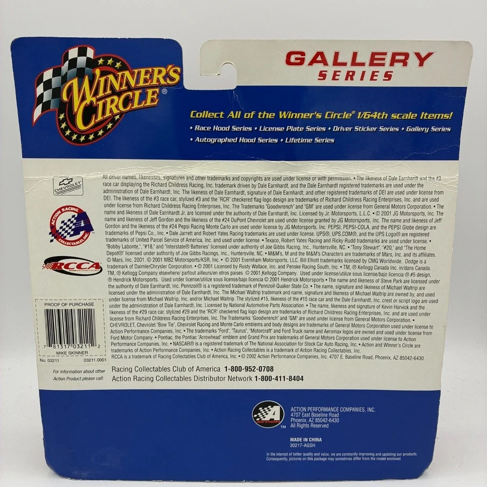 2001 Mike Skinner #31 Lowes Looney Tunes 1:64 Diecast Frame Art Gallery Series